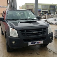 Cappa lišta (deflektor) přední kapoty Isuzu D-Max -- rok výroby 2006-12 Cappa lišta (deflektor) přední kapoty Isuzu D-Max -- rok výroby 2006-12